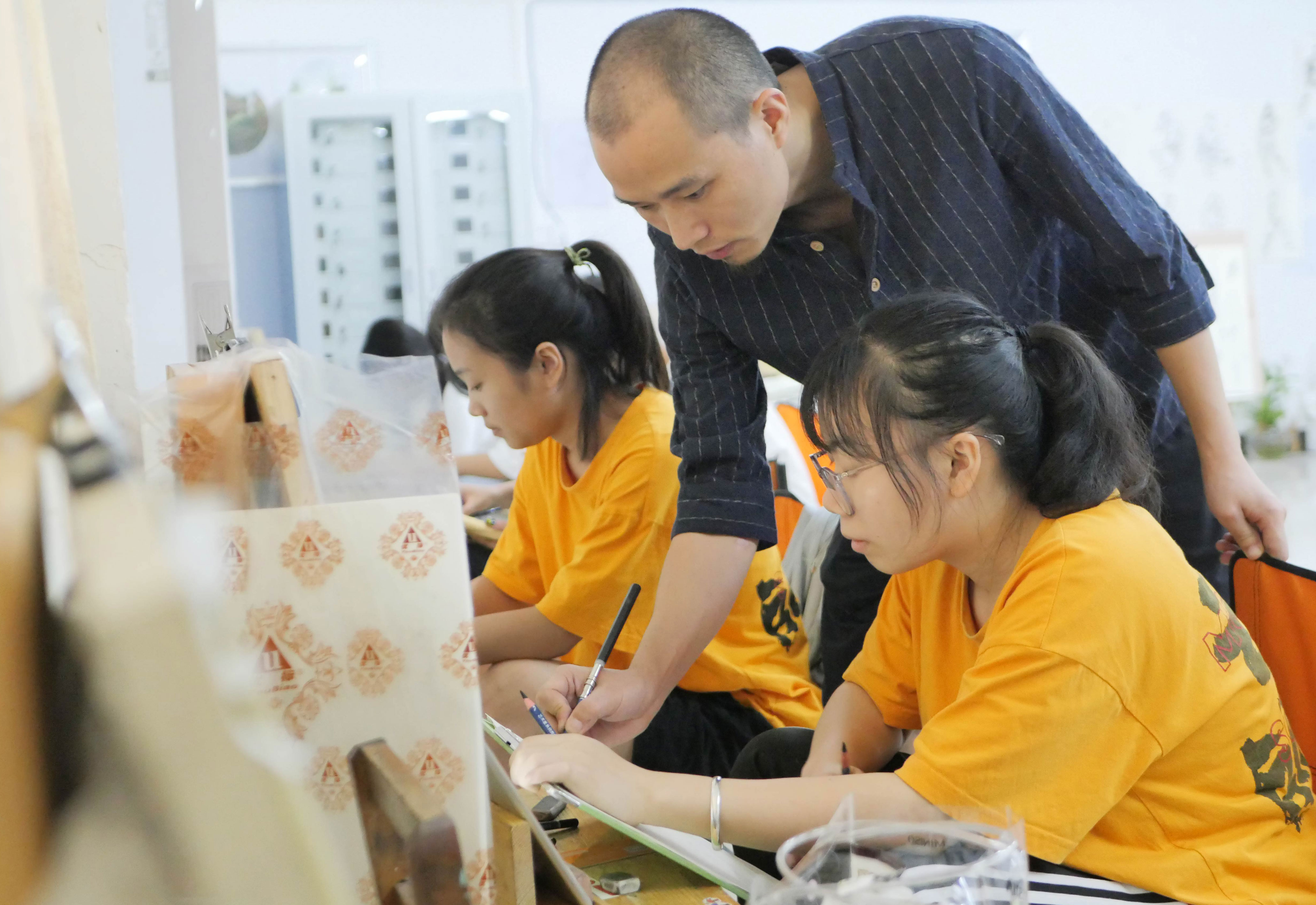 首发｜美术生绘画工具12大实用技巧，你知道几个？